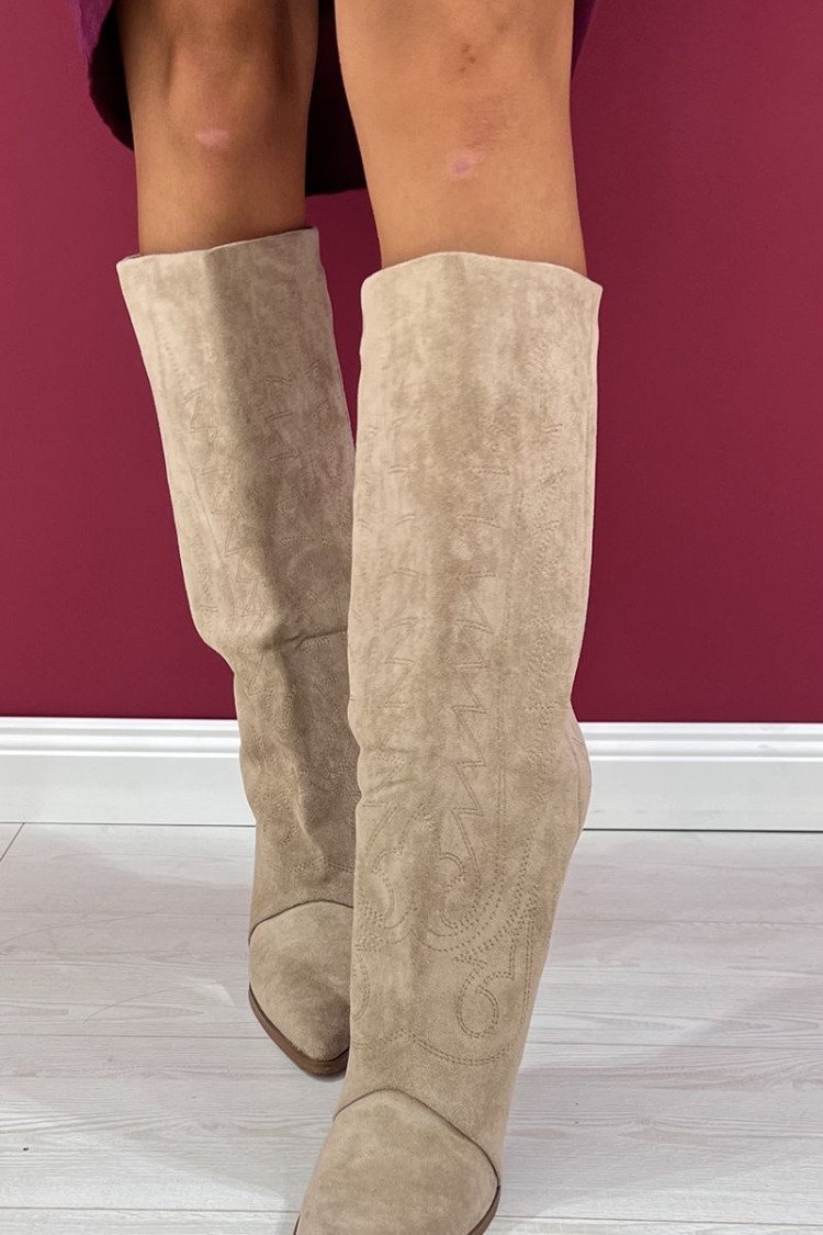 genny boot in ecocamoscuscio Genny boot in ecocamoscuscio Genny boot in eco-seam