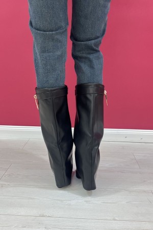 bota de Carola con bote de hebilla lateral Carola con hebilla lateral Carola Boot con hebilla lateral