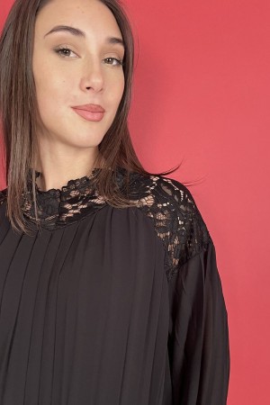 abito ginevra corto plissettato con inserto in pizzo  abito ginevra corto plissettato con inserto in pizzo  abito ginevra cor...