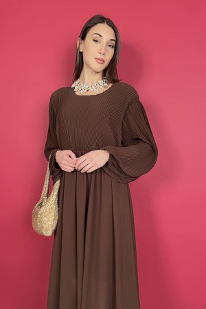 princess-Kleid mit gefalteten Prinzessinkleid mit plissiertem Prinzessin-Kleid mit Falten