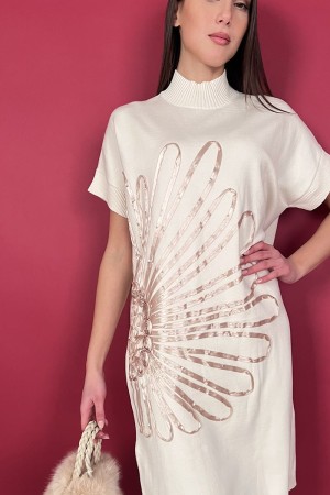 robe à mailles courte avec une broderie à robe tricotée transparente courte avec une broderie robe de maille transparente courte