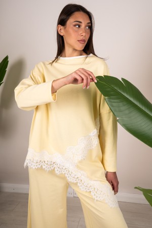 coordinated Brenda Asymmetrical mesh with lace and pants with lace at the coordinated background Brenda asymmetric mesh with lac