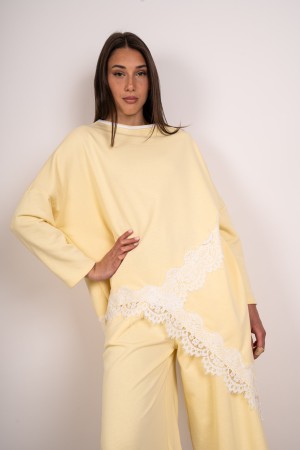 koordinierte BRENDA Asymmetrische Mesh mit Spitze und Hosen mit Spitze am koordinierten Hintergrund Brenda Asymmetrische Mesh mi