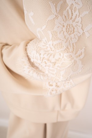 koordinierte Clarissa-Strick- und Hosen mit Spitzen-koordinierter Clarissa-Strickung und Hose mit Spitzen-koordinierten Clarissa