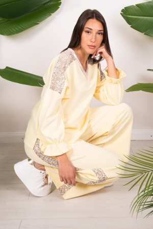 coordinated Sara Maglia and ribbed trousers with coordinated sequins Sara mesh and ribbed trousers with sequin Coo ...