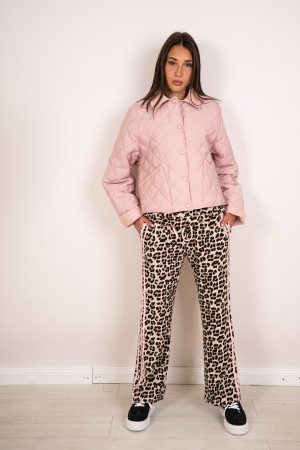 gemma duvet with ecocamoscusci profiles Gemma duvet with profiles in ecocamoscusci feet Gemma with eco-chamber profiles