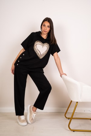 pantallas y pantalones coordinados del corazón con la impresión y el diamante de imitación.