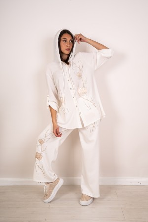 camisa coordinada de Dalila sobre y pantalones con impresión y diamantes de imitación de Dalila Coordinada de diamantes de imita