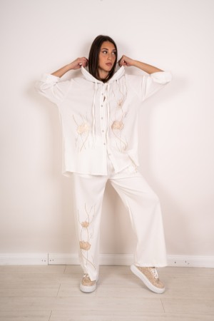 camisa coordinada de Dalila sobre y pantalones con impresión y diamantes de imitación de Dalila Coordinada de diamantes de imita