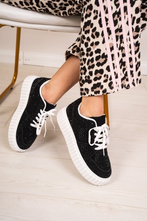 Belles baskets avec strass Belles baskets avec strass Belles baskets avec strass