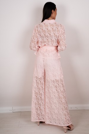 coordinato sidney camicia e pantalone in pizzo con perle  coordinato sidney camicia e pantalone in pizzo con perle  coordinat...