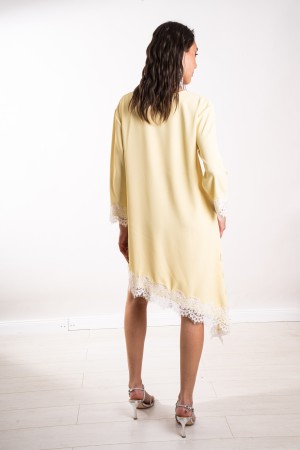 diana-Kleid mit Spitzenprofilen und Gap-Diana-Kleid mit Spitzenprofilen und Diana-Kleid-Zusammenbruch mit Spitzen- und Schlitzpr