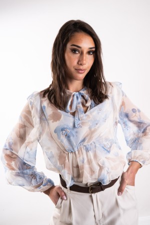 blusa de orquídea de fantasía con volantes 
