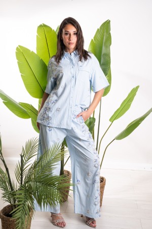 camisa y pantalones coordinados de Corfú con cuentas coordinadas Corfú de corfú y pantalones apresurados con cuentas coordinadas