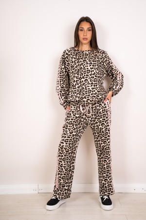 koordinierte Giulia-Maglien und Animalierhosen mit seitlichen Bands mit Seitenbändern, koordinierten Giulia-Strick- und Tierhose