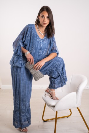 coordinated Debora in silk blouse and trousers with embroidery 