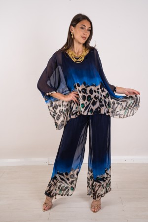 coordinated Valeria Blusa and Animalier Fantasy Trousers Coordinated Valeria Bluse and Animalier Fantasy Trousers Coordinated ..