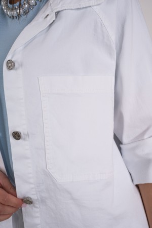 ines ines dans la veste en jean ines dans une veste en jean ines in denim