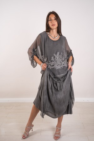 vera Coordinada en la falda de Silk Blushe con bordado y lentejuelas Coordinadas Falda de Blushe de Silk Vera con bordados y len