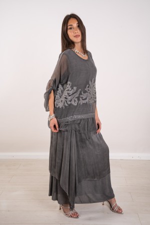 coordinato vera in seta blusae gonna con ricami e paillettes  coordinato vera in seta blusae gonna con ricami e paillettes  c...