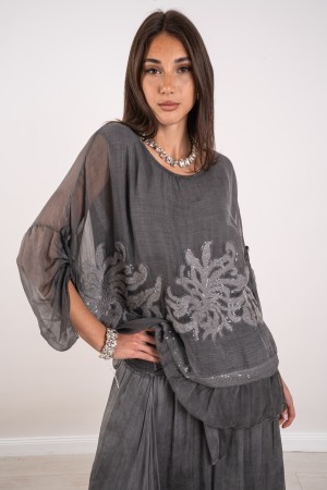 coordinato vera in seta blusae gonna con ricami e paillettes  coordinato vera in seta blusae gonna con ricami e paillettes  c...