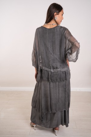 coordinato vera in seta blusae gonna con ricami e paillettes  coordinato vera in seta blusae gonna con ricami e paillettes  c...