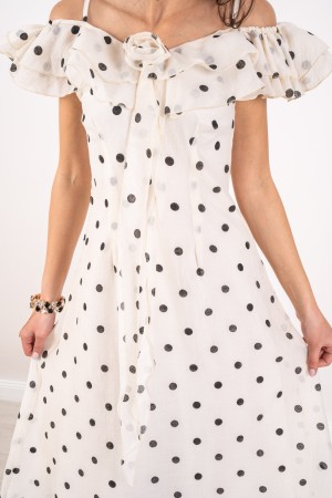 robe à pois de Madrid avec une robe à pois de fleur avec une robe à madrid fleur avec fleur