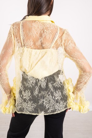 camicia alba in pizzo con ruches  camicia alba in pizzo con ruches  camicia alba in pizzo con ruches