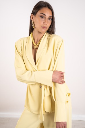 chaqueta y pantalones Coordinados de Salerno sobre la chaqueta y los pantalones de Salerno Coordinados sobre la chaqueta y los p