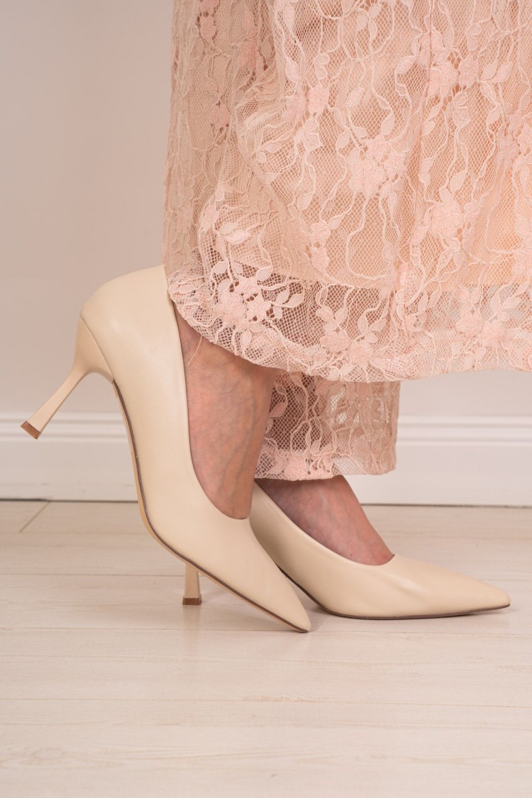 Moon decolletè with heel Decolletè moon with heel Decolletè moon with heel