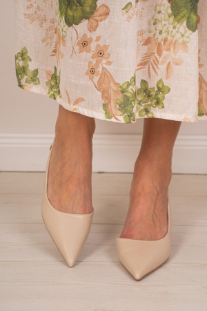 Décolleté velvet with décolleté heel velvet with décolleté heel velvet with heel