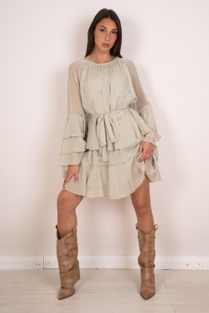 mIA-Kleid mit Rüschen und Strap My Kleid mit Rüschen und Strap My Kleid mit Rüschen und Riemen