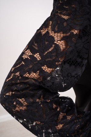 coordinated Oxford Curvy jacket and pants with lace sleeves 