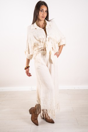 camisa hermosa coordinada y pantalones de lino con bordados y flecos 
