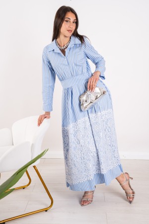 capri-Kleid von Spitzeneinsätzen Capri-Kleid mit Spitzeneinsätzen Capri-Kleid signiert