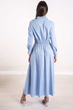 capri-Kleid von Spitzeneinsätzen Capri-Kleid mit Spitzeneinsätzen Capri-Kleid signiert