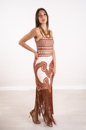 robe de tokyo brodée avec une robe de toky brodée à franges avec une robe de toky brodée à frangée avec frange