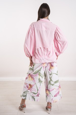 sabrina Shirt con bordado en la parte posterior Sabrina Shirt con bordado en la parte posterior Sabrina Shirt con bordado en la 