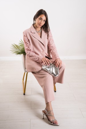 la chaqueta y los pantalones curvos de Oxford coordinados con las mangas de encaje coordinaron la chaqueta y pantalones con curv