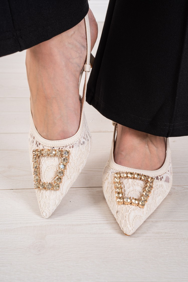 Décolleté Susanna en dentelle avec boucle décolleté Susanna en dentelle avec boucle décolleté Susanna en dentelle avec boucle