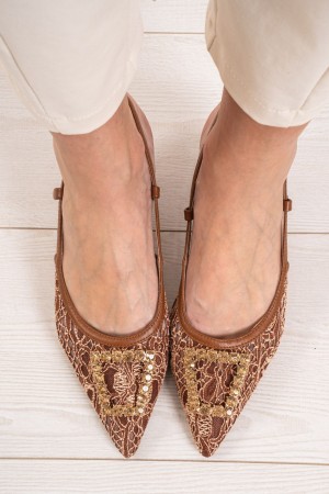 Décolleté Susanna en dentelle avec boucle décolleté Susanna en dentelle avec boucle décolleté Susanna en dentelle avec boucle