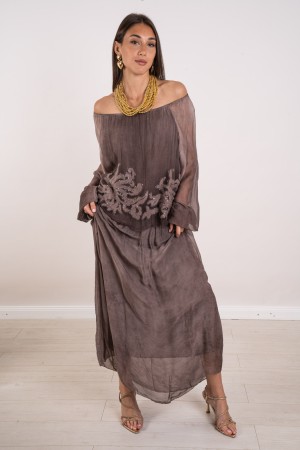 abito lungo monica in seta con ricami e paillettes  abito lungo monica in seta con ricami e paillettes  abito lungo monica in...