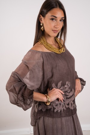 abito lungo monica in seta con ricami e paillettes  abito lungo monica in seta con ricami e paillettes  abito lungo monica in...