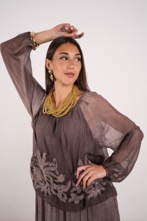 abito lungo monica in seta con ricami e paillettes  abito lungo monica in seta con ricami e paillettes  abito lungo monica in...