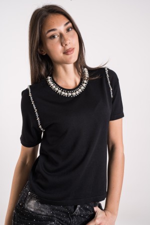 jersey léger avec cou de perle et strass Chiara Chemise avec collier de perles et strass Chiara Chemise à col ...