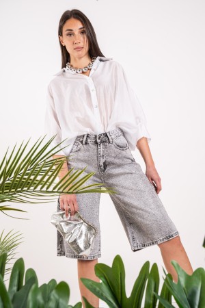 jeans bermuda luce con strass  jeans bermuda luce con strass  jeans bermuda luce con strass