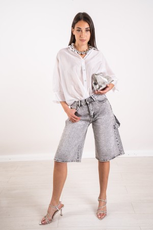 bermuda Jeans Licht mit Strass Jeans Bermuda Licht mit Strass Jeans Bermuda Licht mit Strasssteinen