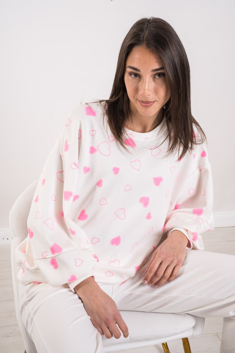 camisa del corazón en el corazón de punto en traje corazón corazón en traje