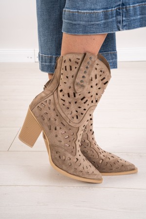 texano Cassandra Suede Perforated Texano Cassandra Suede Perforated Texano Cassandra Suede perforiert