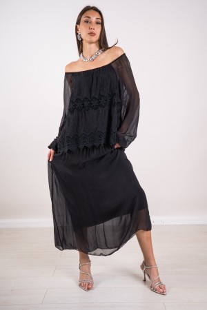 geneva dress with silk embroidery Geneva dress with silk embroidery Geneva dress with silk embroidery